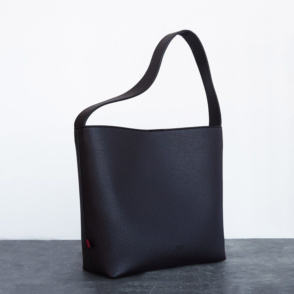 Jane Shoulder Bag with Signet in Black