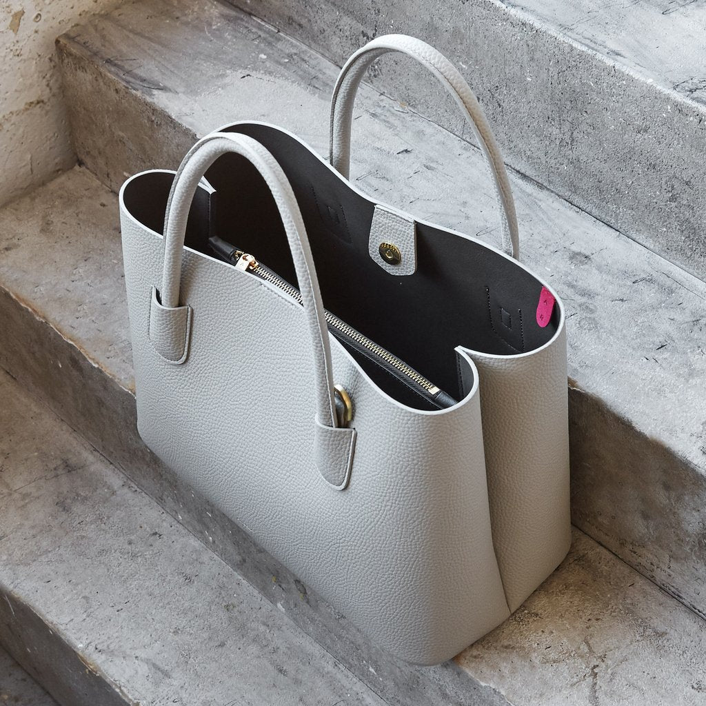 Cher Tote with Signet in Light Grey