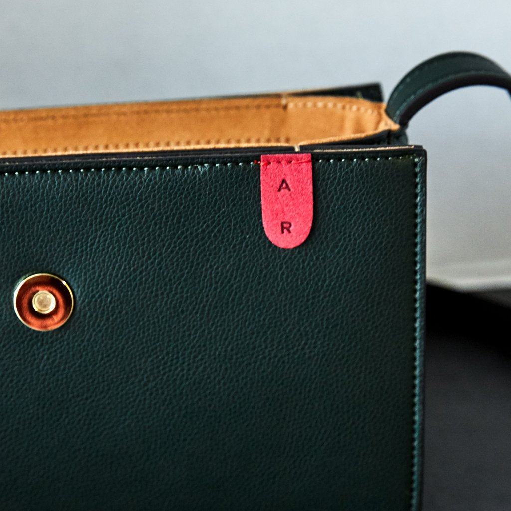 Hamilton Crossbody with Signet in Deep Olive