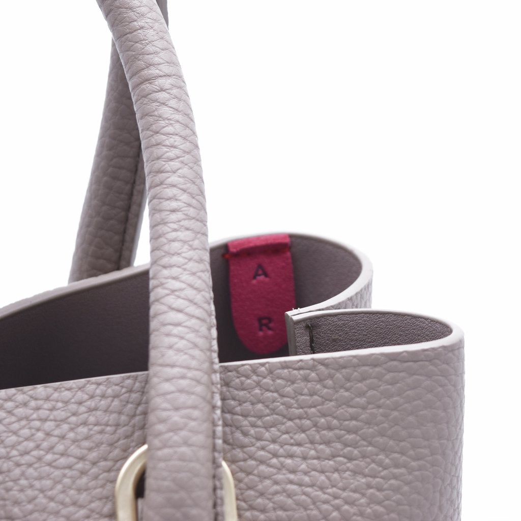 Cher Tote Mini 20 with Signet in Light Mud Grey