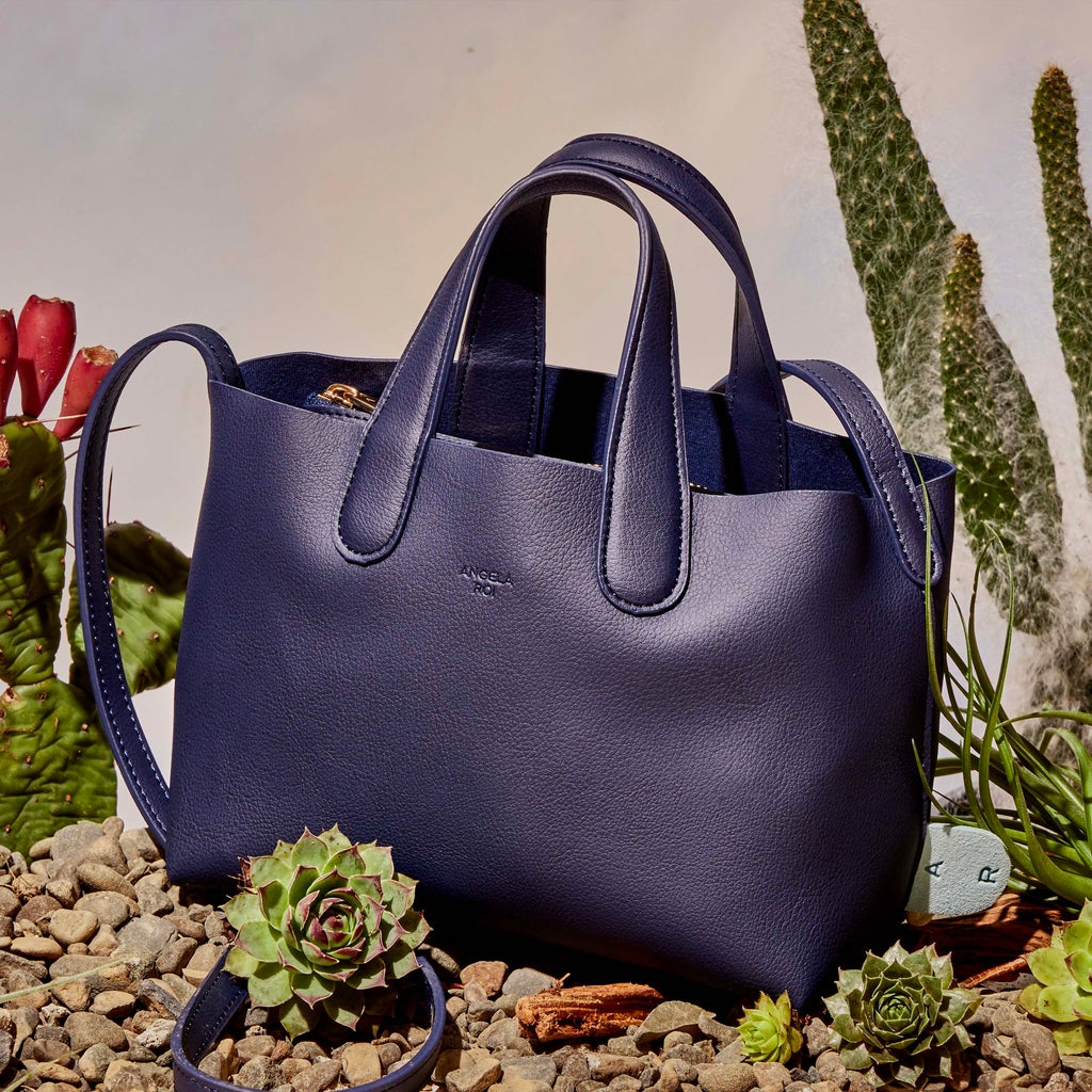 Cacta Small Tote in Navy with Light Blue Signet