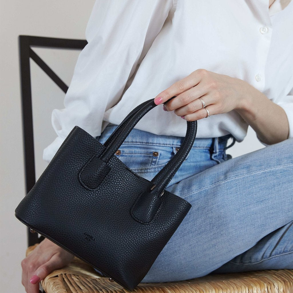 Cher Tote Micro with Signet in Black
